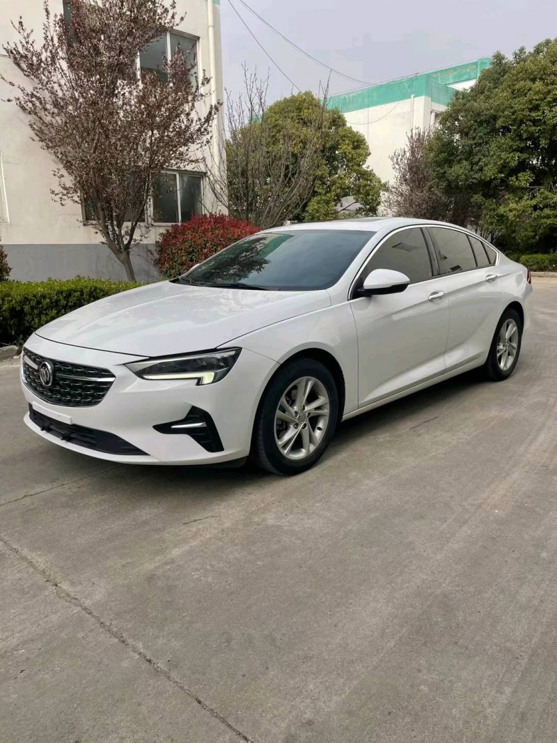 徐州21年别克君威3