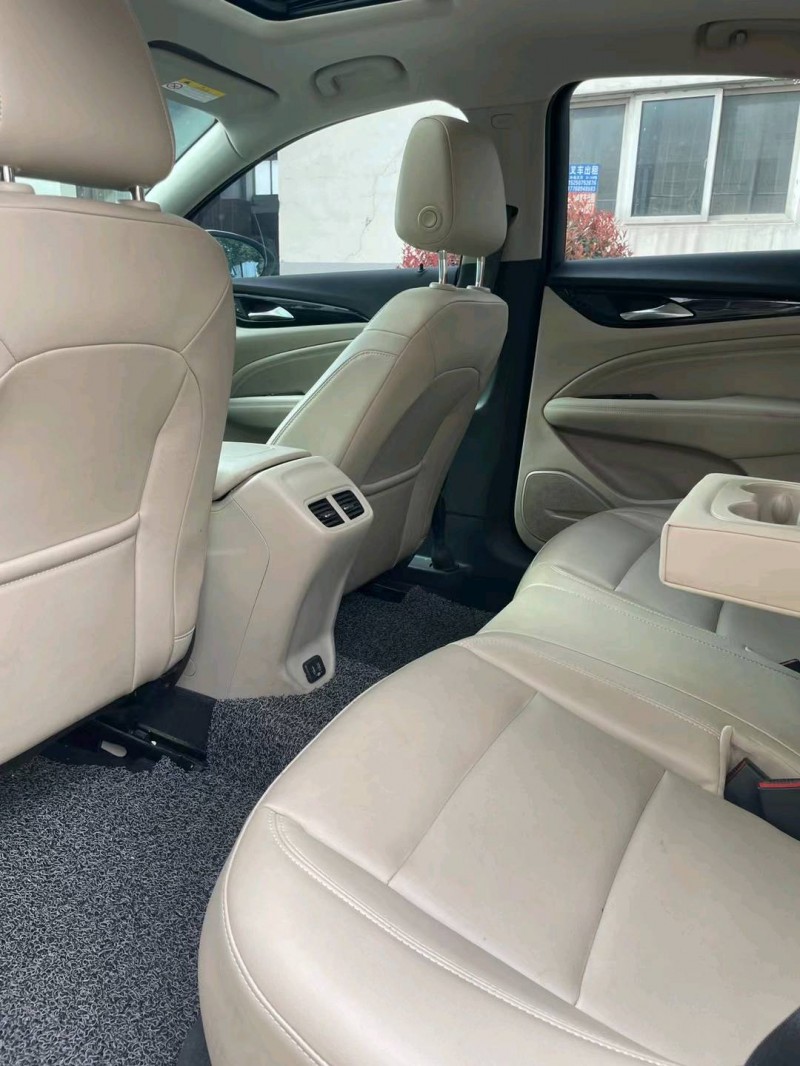 徐州21年别克君威5