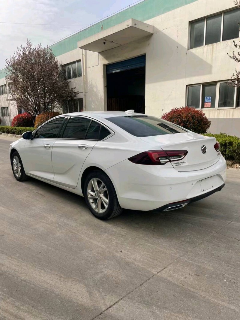 徐州21年别克君威7