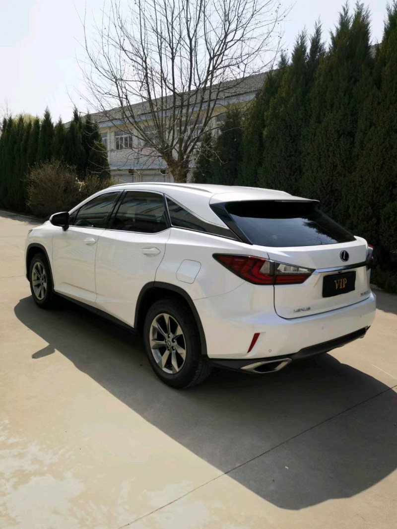 青岛18年雷克萨斯RX8