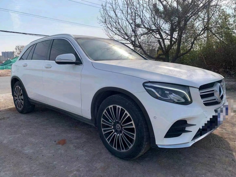 青岛19年奔驰GLC2