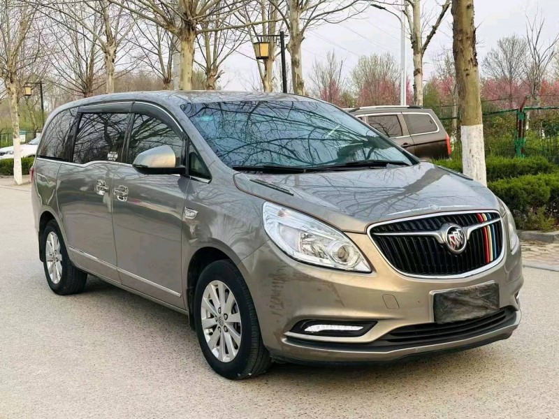 聊城17年别克GL83