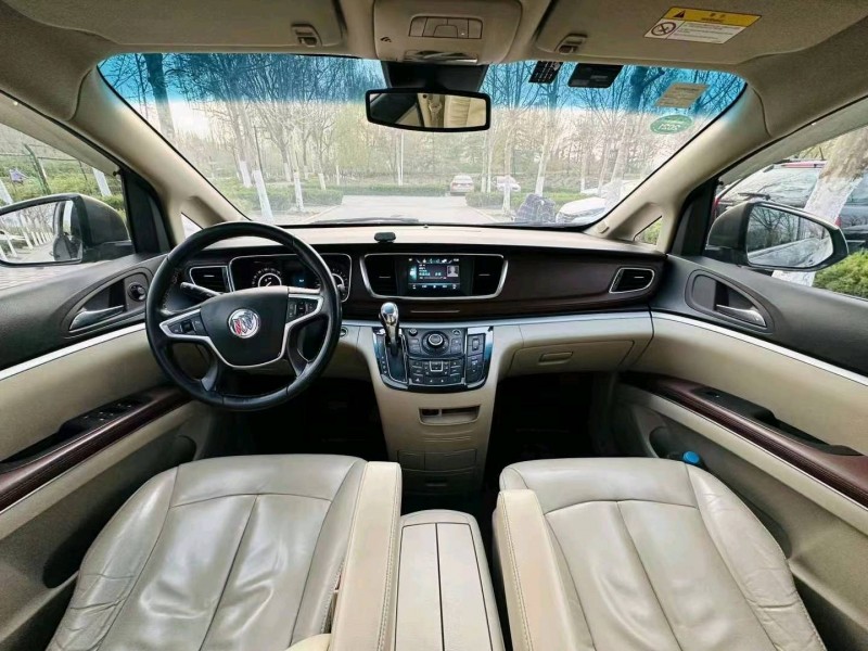 聊城17年别克GL86