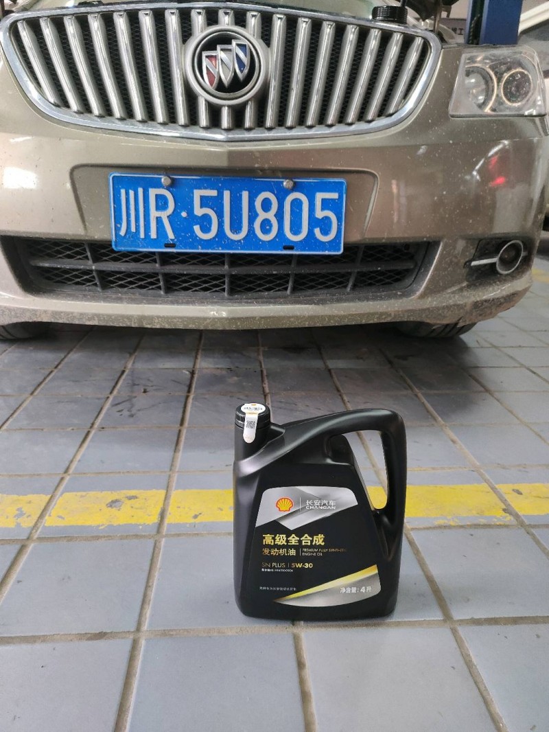 中山13年别克君威1