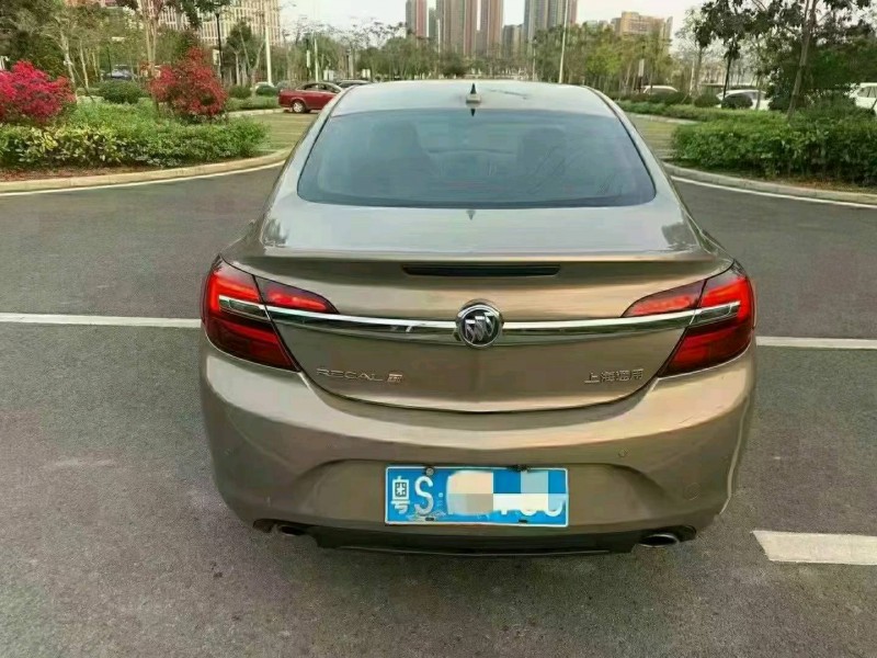 广州15年别克君威8