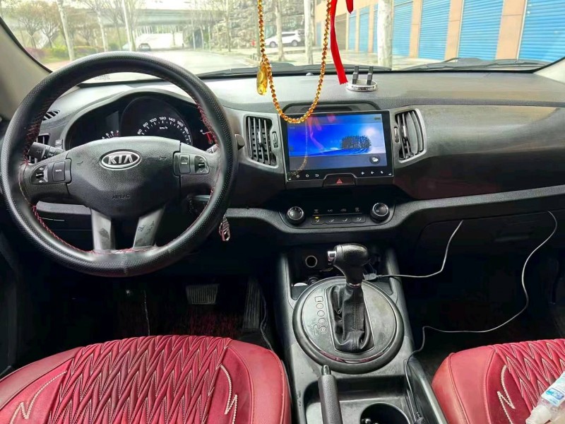 宁波14年起亚智跑8