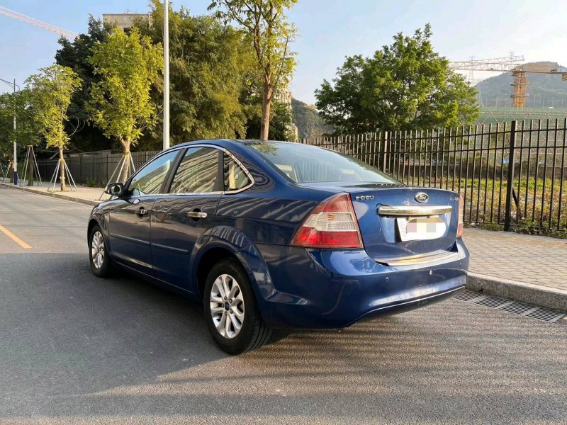 广州14年福特福克斯8