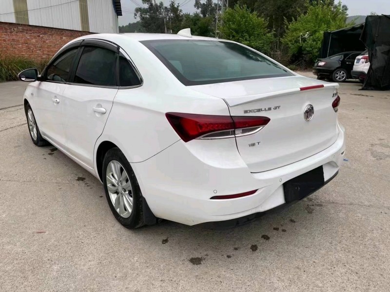 珠海19年别克英朗7