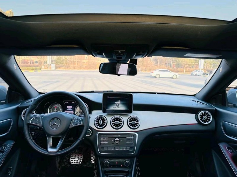 沈阳16年奔驰CLA7