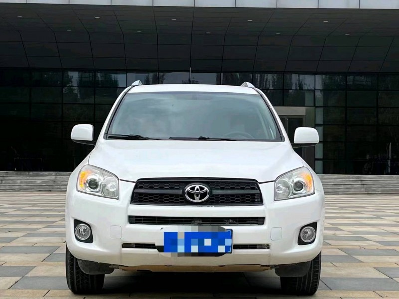 沈阳13年丰田RAV4荣放1