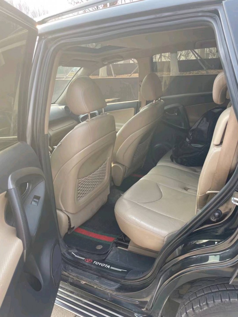 沈阳12年丰田RAV45