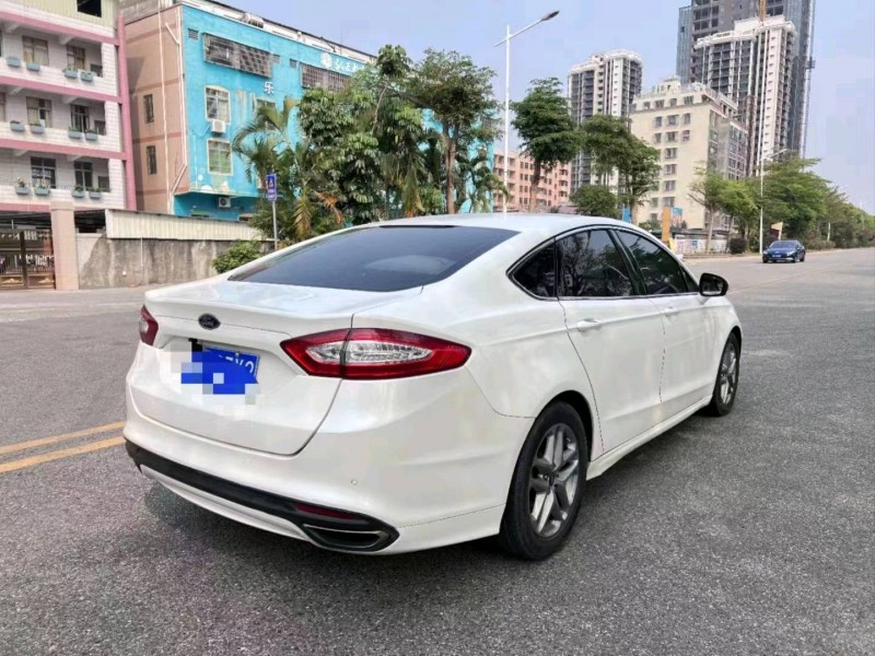 珠海16年福特蒙迪欧9