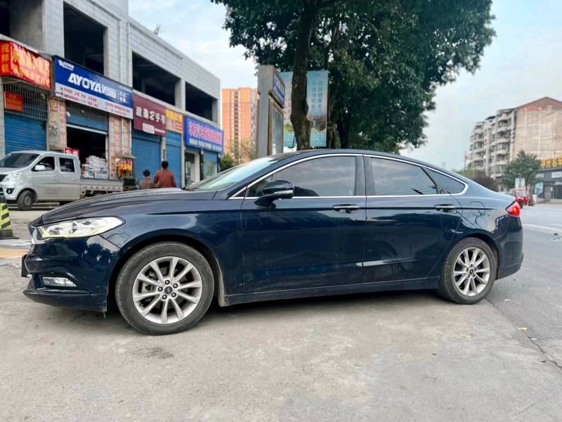 成都17年福特蒙迪欧2