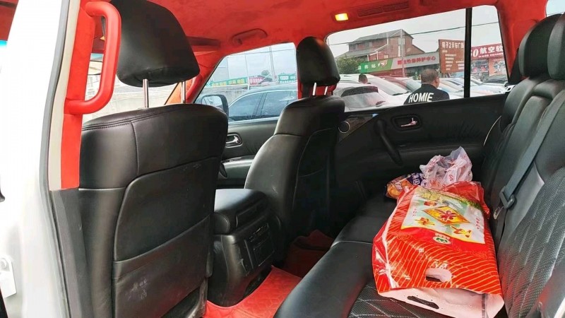 成都17年日产途乐7