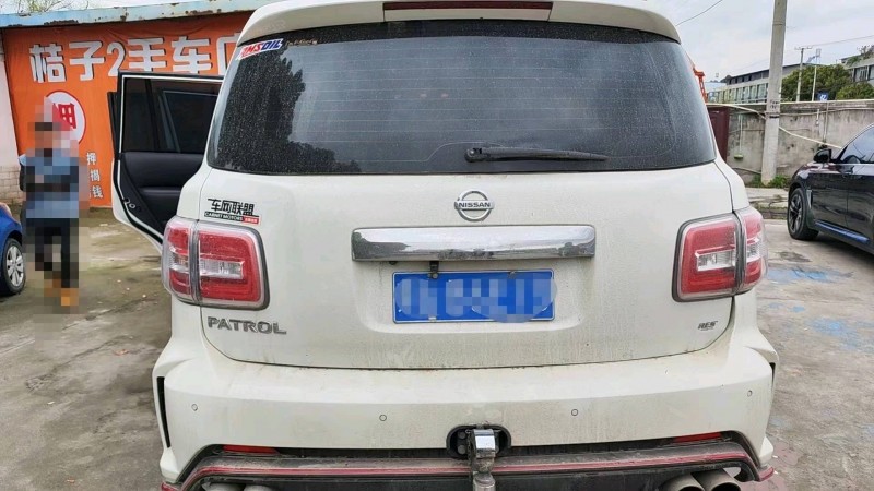 成都17年日产途乐9