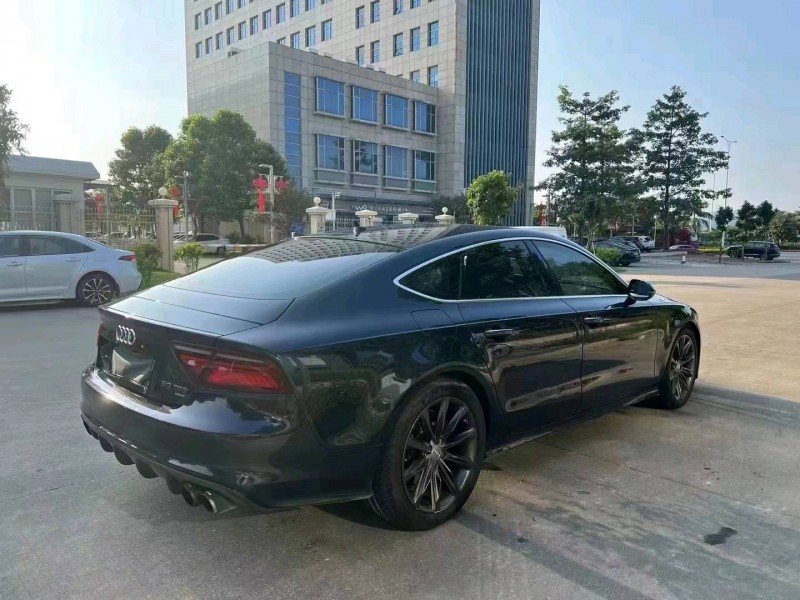 深圳13年奥迪A7L4