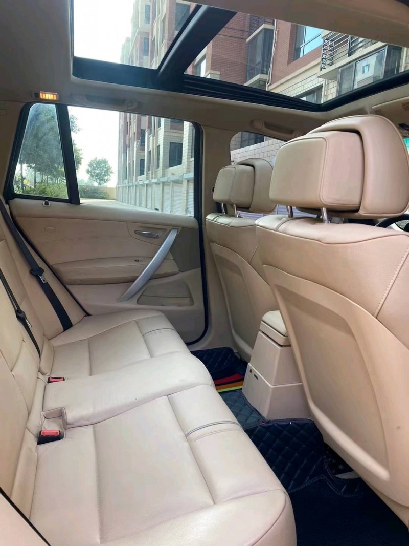 保定10年宝马X35