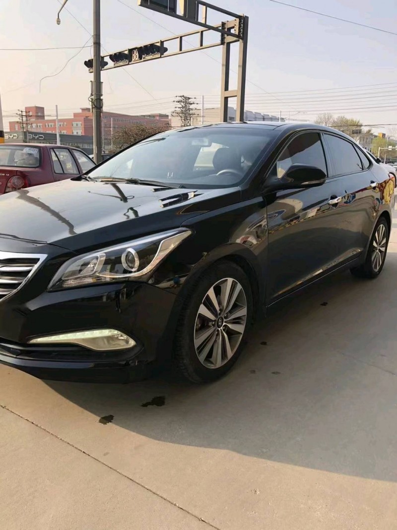 保定17年现代名图3