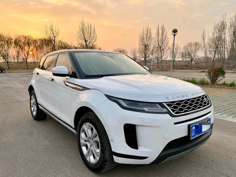 青岛20年路虎揽胜极光(进口)3