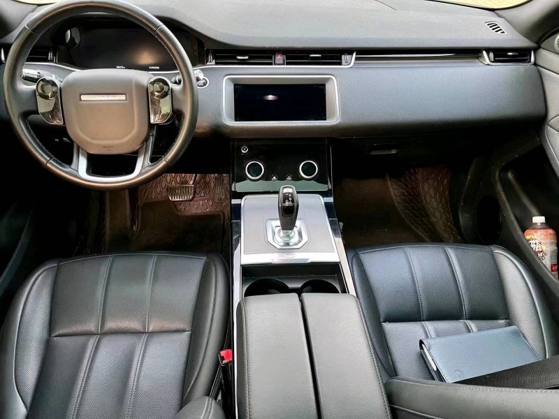 青岛20年路虎揽胜极光(进口)6