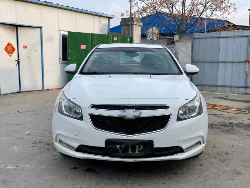 济宁15年雪佛兰科鲁兹1