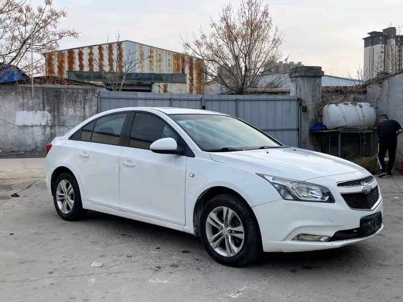 济宁15年雪佛兰科鲁兹2