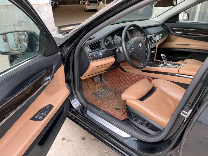 济宁12年宝马7系5