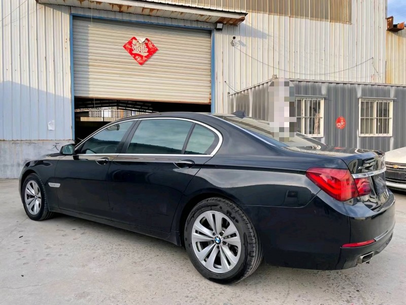 济宁12年宝马7系7