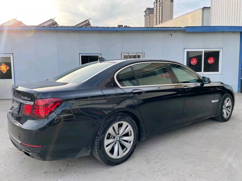 济宁12年宝马7系8