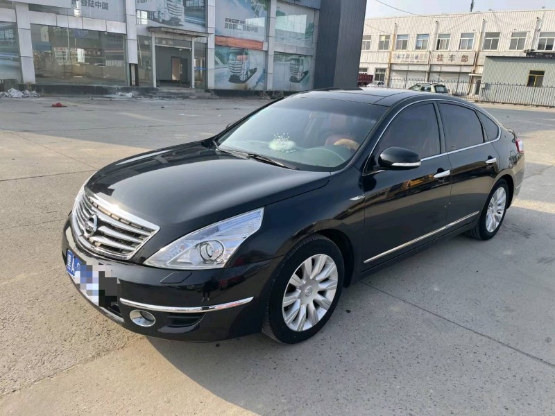 保定11年日产天籁2