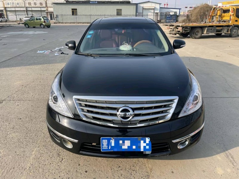 保定11年日产天籁1