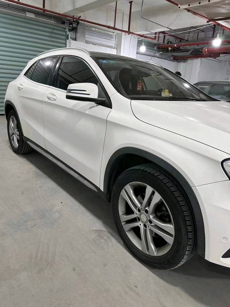 徐州16年奔驰GLA3