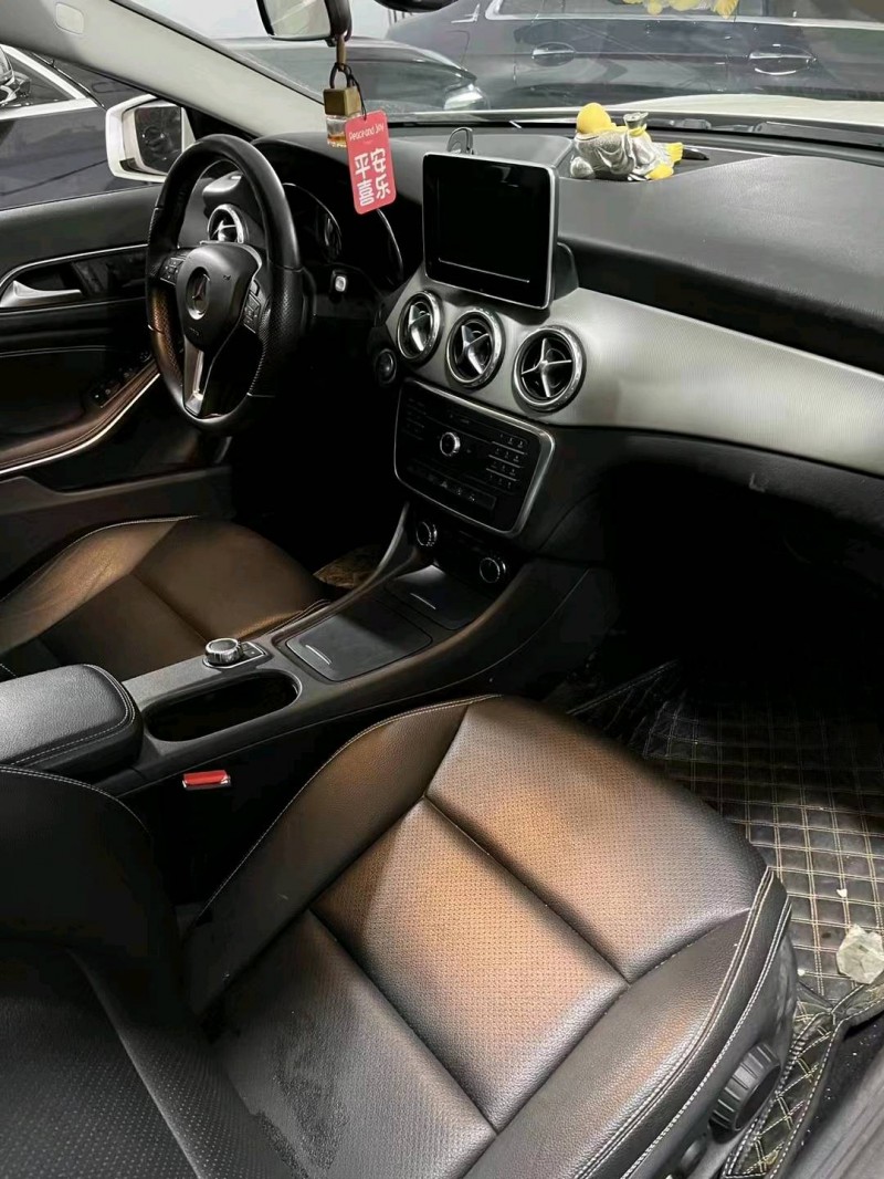 徐州16年奔驰GLA5