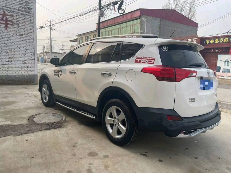保定14年丰田RAV44