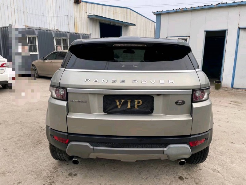 济宁13年路虎极光9