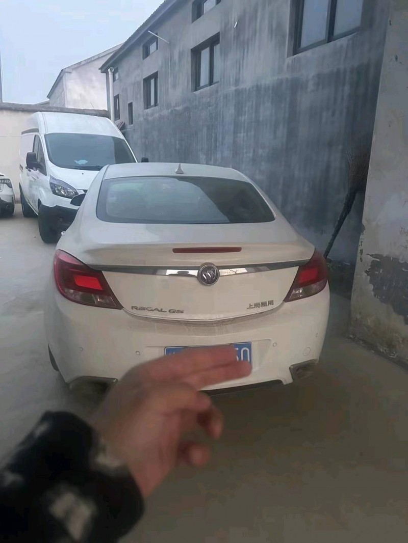 青岛13年别克君威3