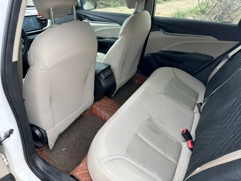 广州20年别克英朗7