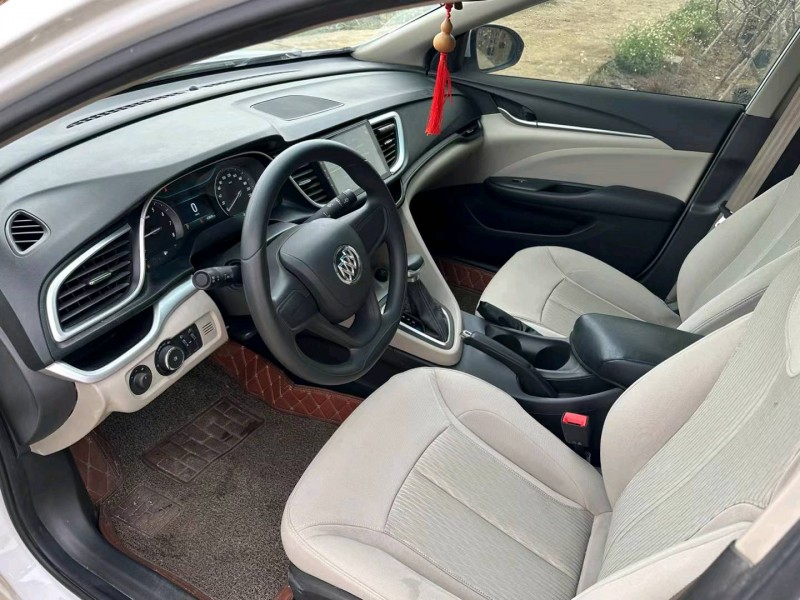 广州20年别克英朗8