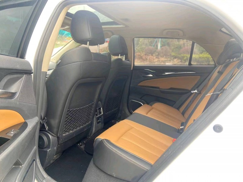 广州18年比亚迪秦8