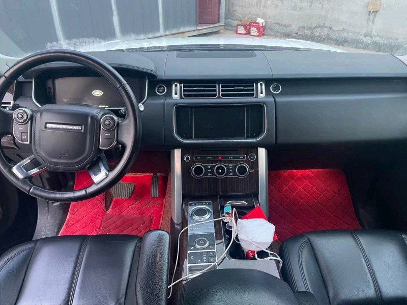 济宁16年路虎揽胜行政4