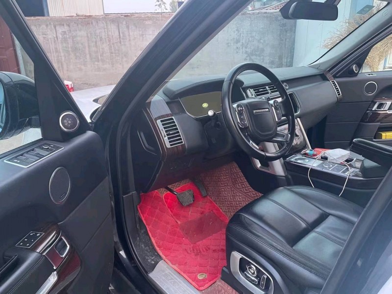 济宁16年路虎揽胜行政5