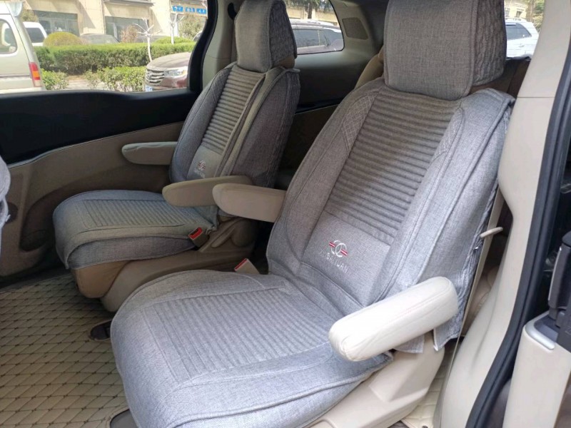 青岛17年别克GL84