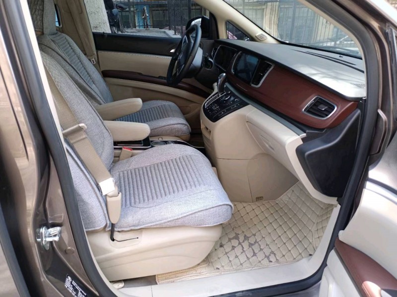 青岛17年别克GL86