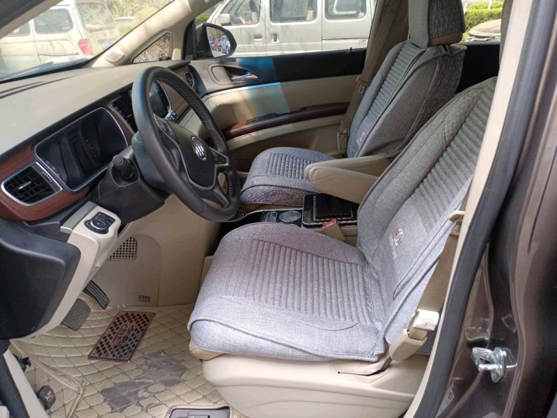 青岛17年别克GL85