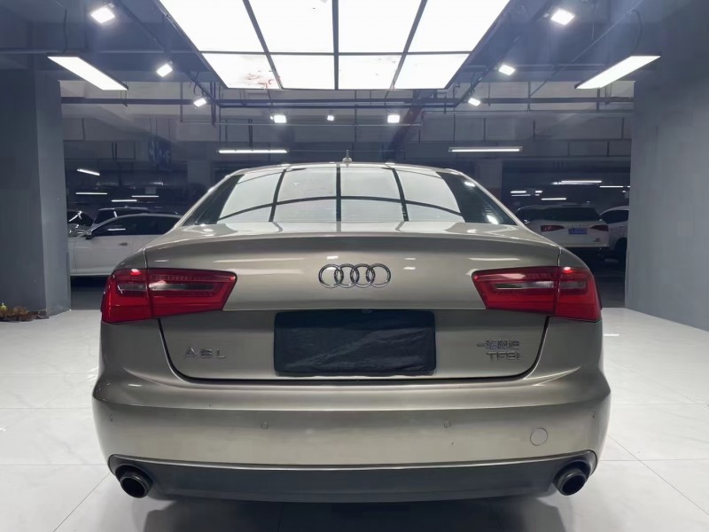 成都14年奥迪A6L9
