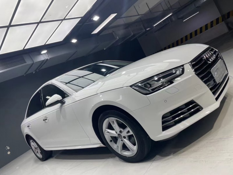 成都18年奥迪A4L3