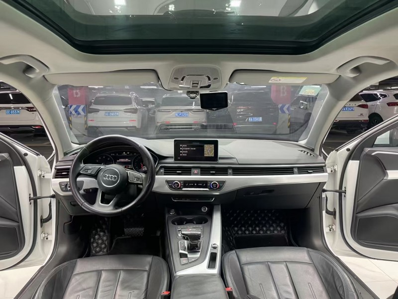 成都18年奥迪A4L4