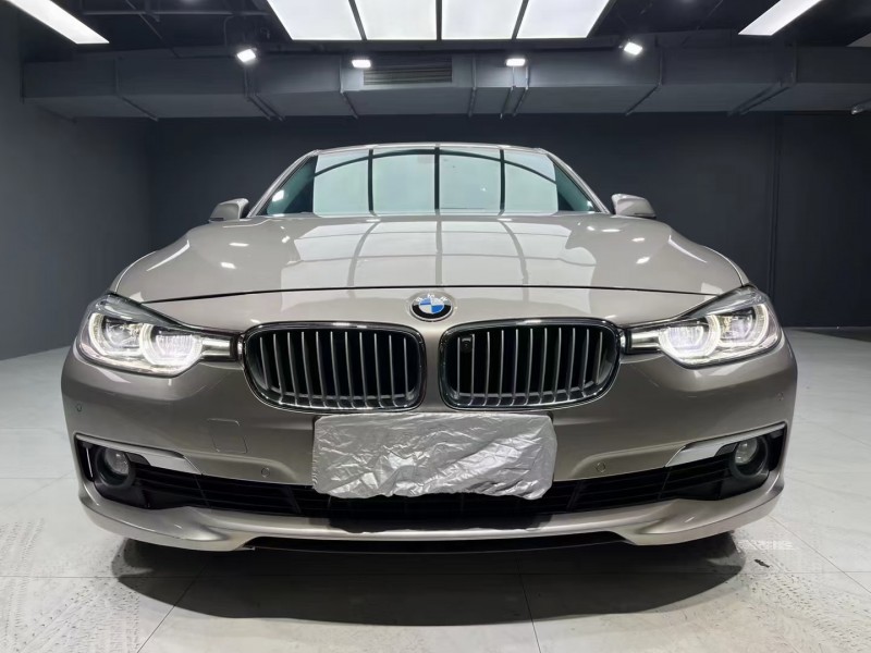 成都19年宝马3系1