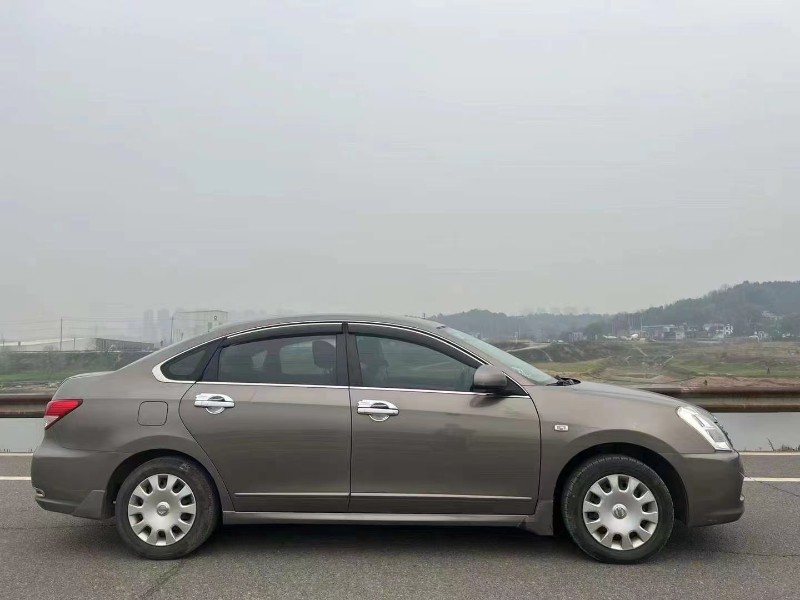 長沙16年日產軒逸5