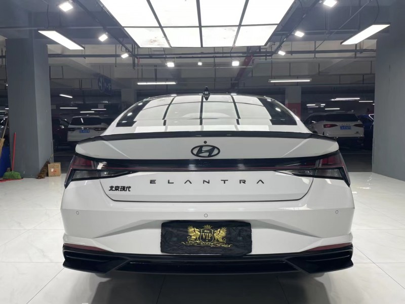 成都22年现代伊兰特9